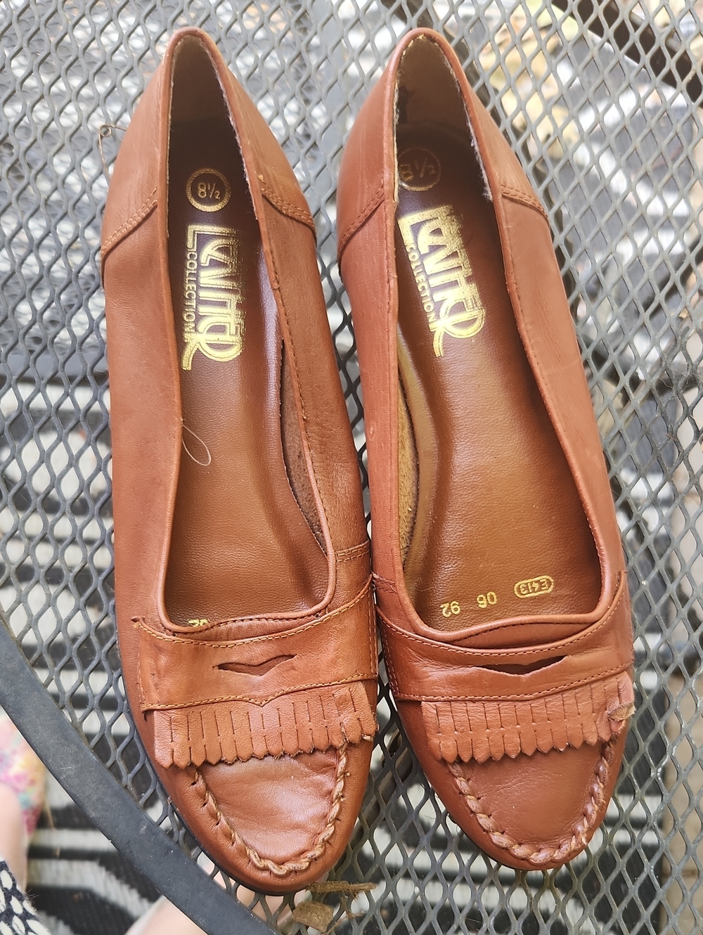 Vintage Tan Leather Fringe Loafers